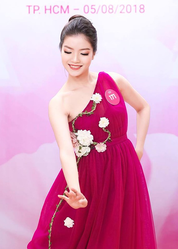 Ve goi cam cua thi sinh Miss World VN tung bi ep lay chong som-Hinh-14