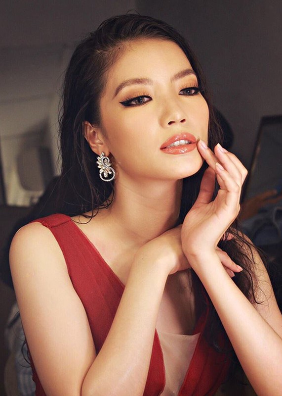 Ve goi cam cua thi sinh Miss World VN tung bi ep lay chong som-Hinh-4