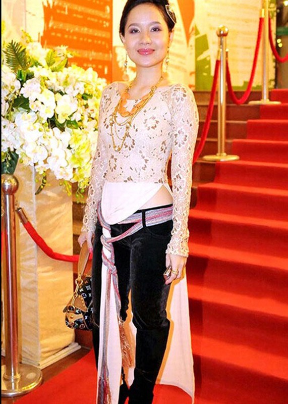 Ca si My va loat my nhan Viet dien ao dai phan cam: Y thuc o dau?-Hinh-13