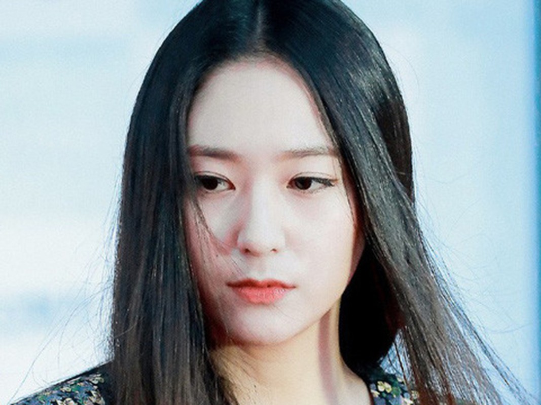 Song Hye Kyo gay tranh cai khi du su kien giua dam tang cua Sulli-Hinh-7
