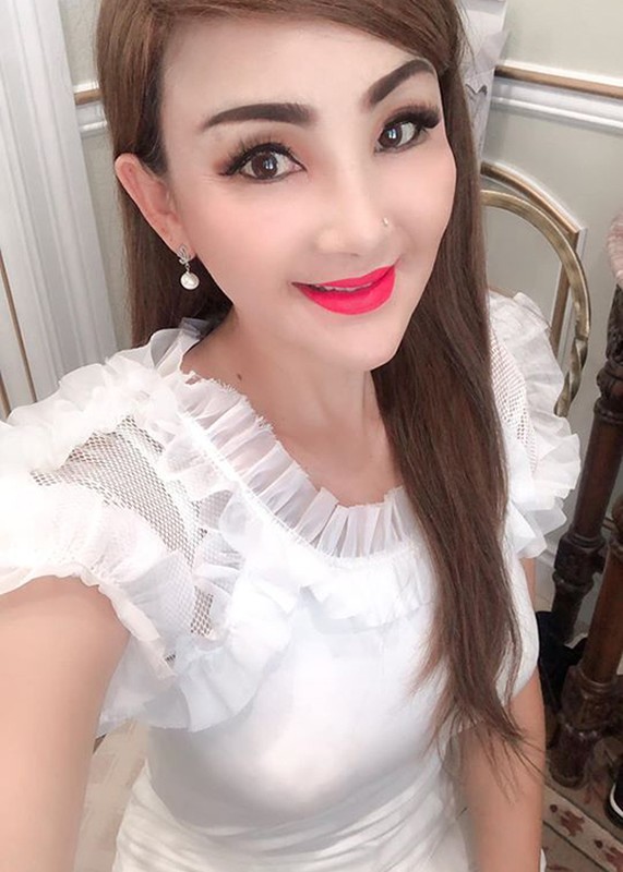 Cat Tuyen - nu ca si chuyen gioi dau tien o Viet Nam gio ra sao?-Hinh-6