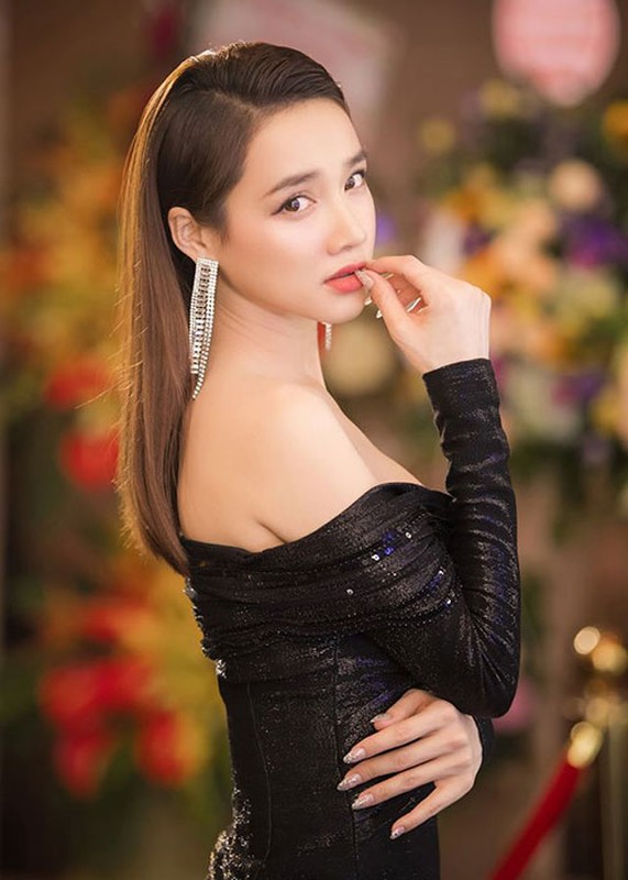 Nha Phuong: Tu hot girl den me bim sua hanh phuc nhat nhi Vbiz-Hinh-12
