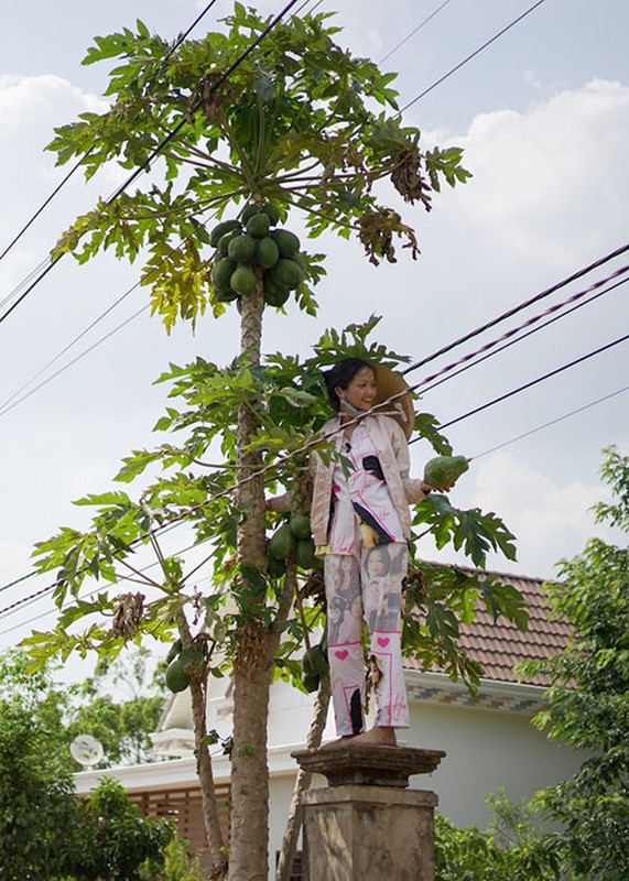 Doi doi voi thu nhap khung, H’hen Nie song gian di den kho tin-Hinh-10