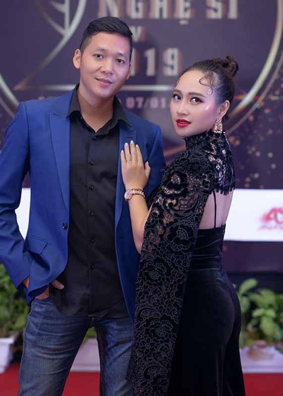 Sau khi tai hon, Khanh Linh “Hoa mi hot trong mua” gio ra sao?-Hinh-5