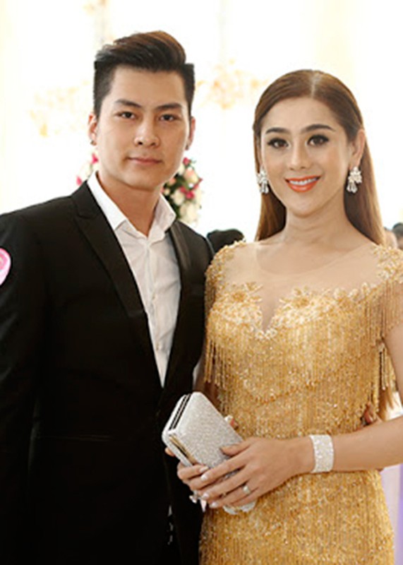 Lam Khanh Chi duoc chong chieu nhu ba hoang truoc khi ve nha me de-Hinh-4