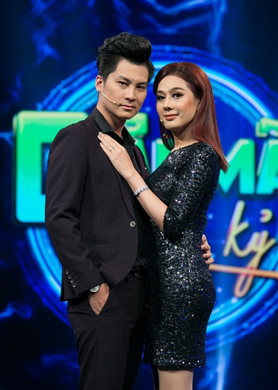 Lam Khanh Chi duoc chong chieu nhu ba hoang truoc khi ve nha me de-Hinh-5