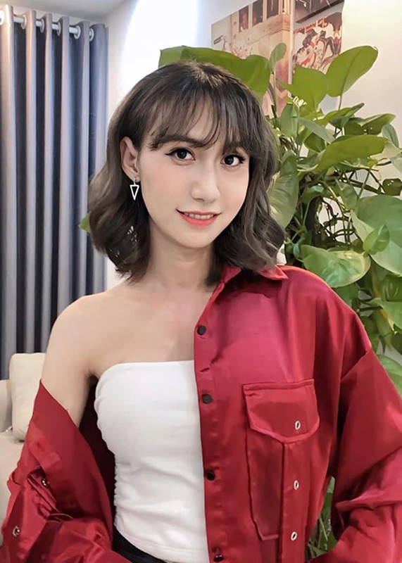 Sau chuyen gioi, Lynk Lee doi ten To Ngoc Bao Linh, ngay cang nu tinh-Hinh-2