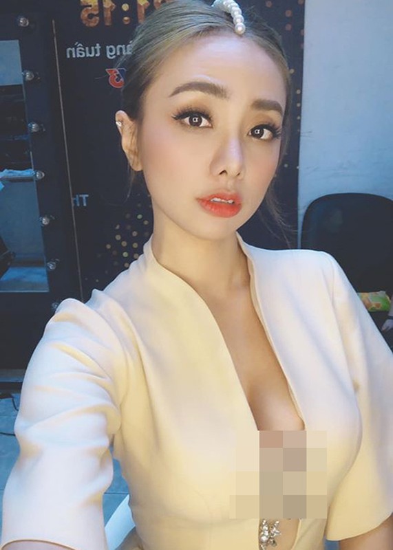 Duong cong goi cam cua Miko Lan Trinh quyet kien ong bau cu-Hinh-5