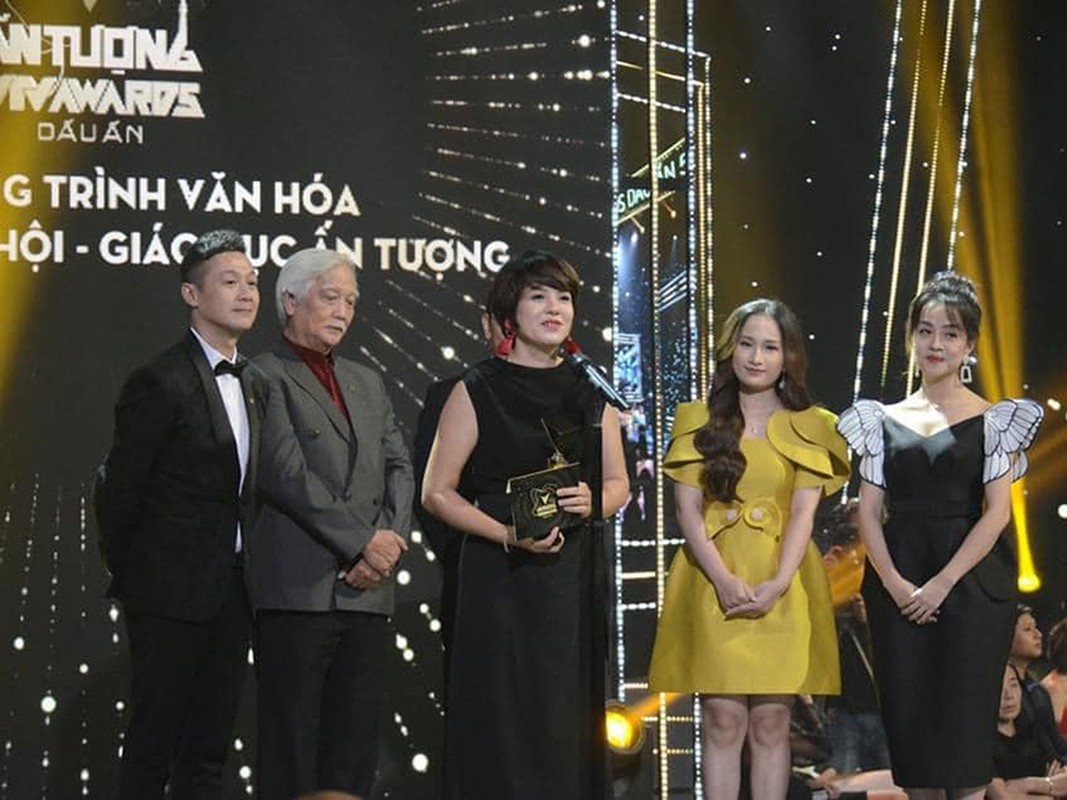 Hong Diem, Xuan Nghi doat cup VTV Awards 2020-Hinh-6