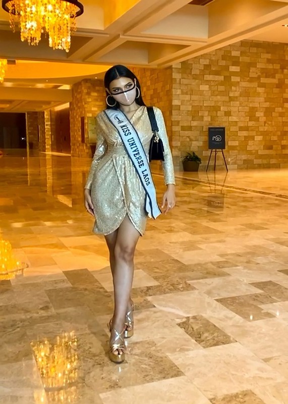 Khanh Van va dan doi thu bung lua o Miss Universe 2020-Hinh-9
