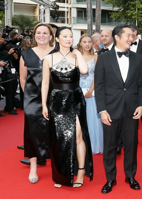 Cannes 2021 ngay 7: Dien vien goc Viet Linh Dan du tham do-Hinh-3