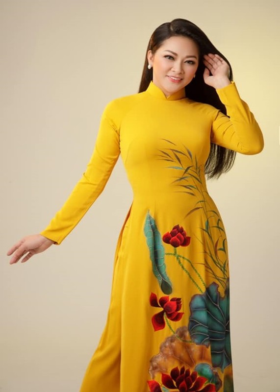 Hanh trinh 10 nam chong choi khoi u trong nao cua Nhu Quynh