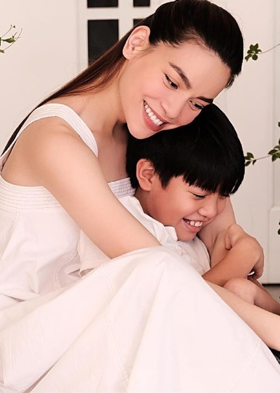 Hai nguoi cu Ho Ngoc Ha van giu moi quan he ban be-Hinh-3