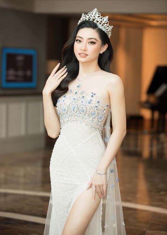 Do trinh 4 hoa hau lam giam khao Miss World Vietnam 2021-Hinh-10