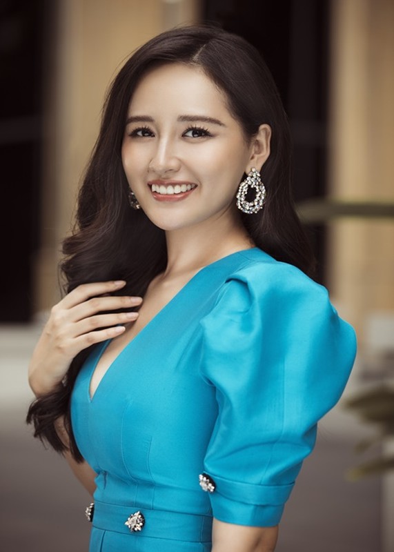 Do trinh 4 hoa hau lam giam khao Miss World Vietnam 2021-Hinh-3