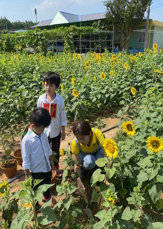 Cuoc song giau co, hanh phuc cua Oanh Yen vua to Tra Ngoc Hang-Hinh-8