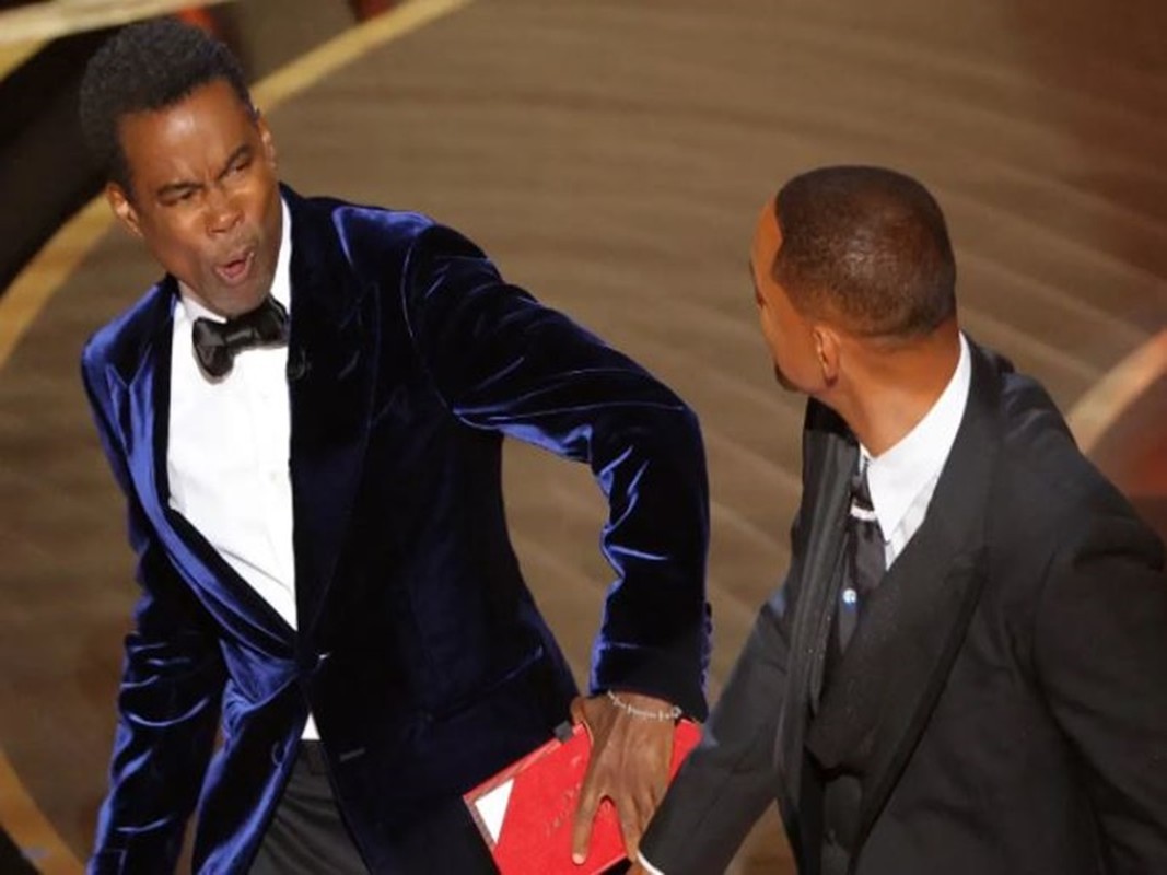 Oscar 2022: Will Smith tat Chris Rock vi vo bi mang ra dua cot-Hinh-3