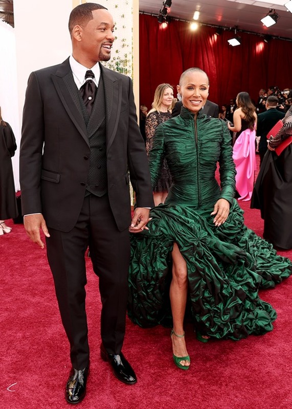 Oscar 2022: Will Smith tat Chris Rock vi vo bi mang ra dua cot-Hinh-7