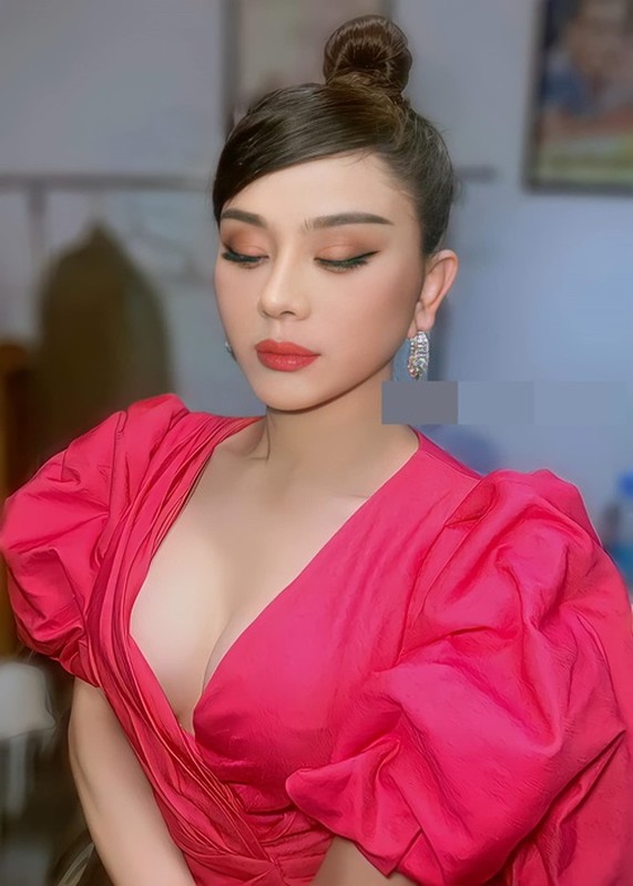 Lam Khanh Chi ke ke Song Duy, chong cu yeu duong dam duoi-Hinh-7