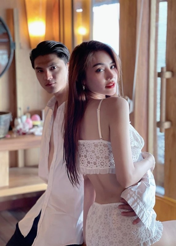 Nguoi dep Linh Chi tang Lam Vinh Hai xe hoi sau 5 nam gan bo-Hinh-10