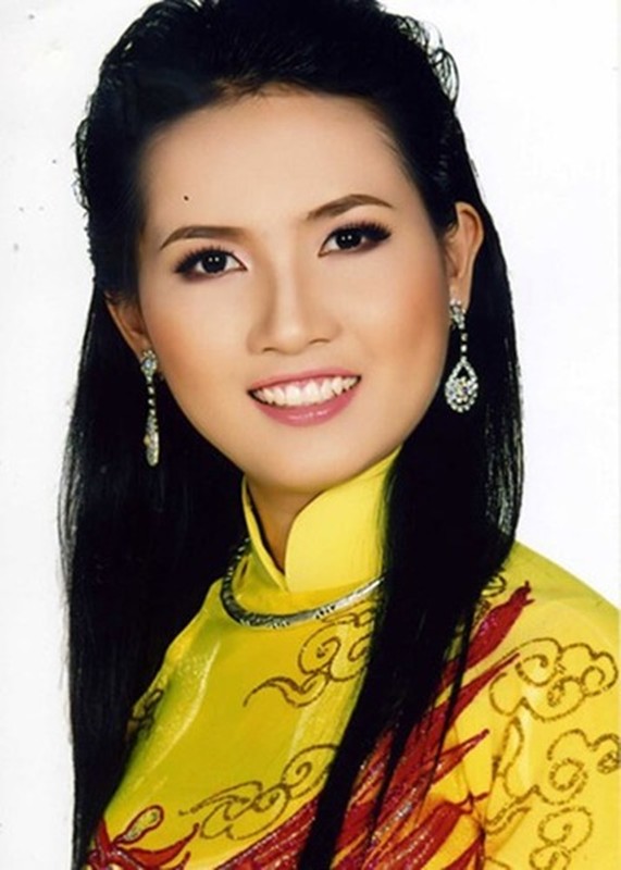 Chan dung Hoa hau Phan Thi Mo bi kien tranh chap dat-Hinh-2