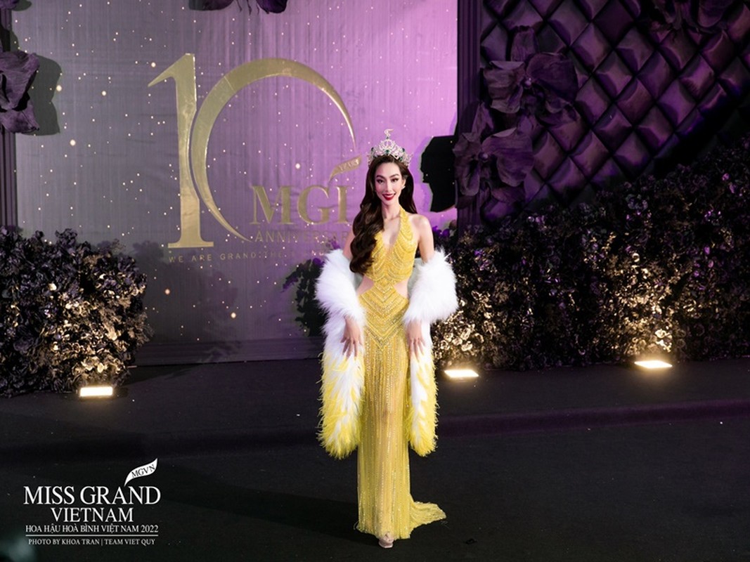 Thuy Tien thay 5 trang phuc o chung ket Miss Grand International 2022