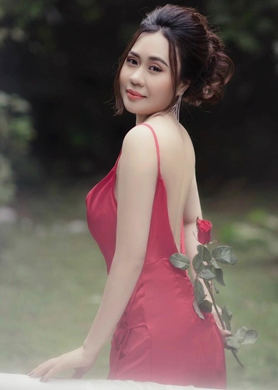 Nhan sac dien vien Kim Oanh dang quang Mrs Grand International-Hinh-4