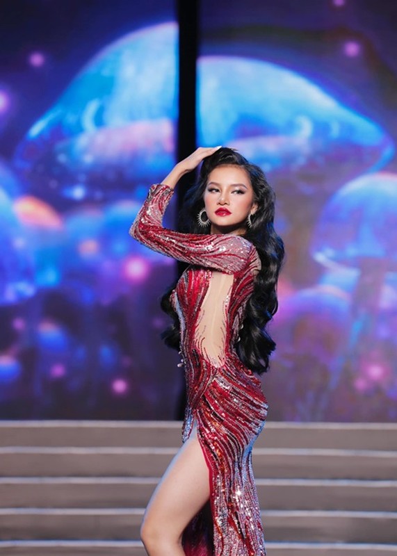 Nhan sac goi cam cua Huong Ly thi Miss Tourism World 2022-Hinh-6