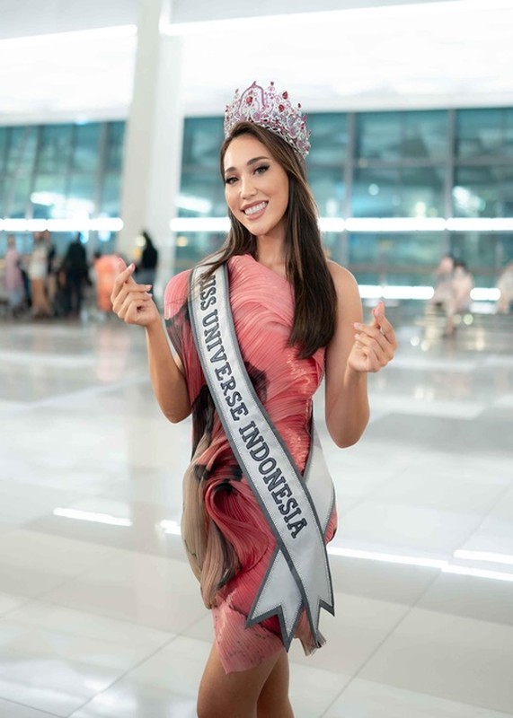 Ngoc Chau va dan doi thu len duong thi Miss Universe 2022-Hinh-7