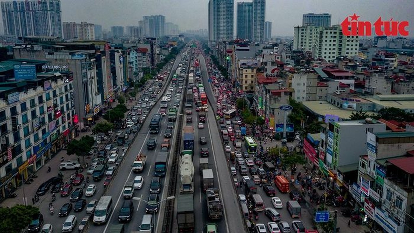 Dong nguoi hoi ha roi Ha Noi ve que nghi Tet Duong lich 2023-Hinh-9