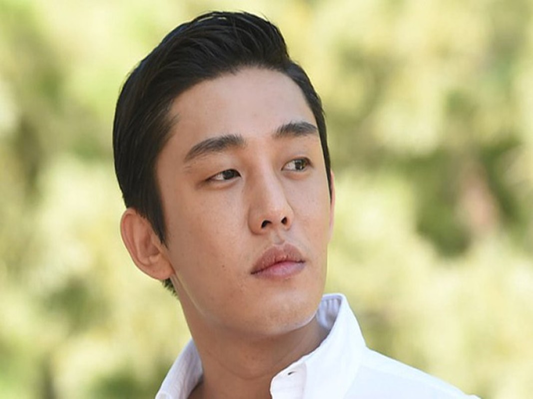 Doi tu gay chu y cua Yoo Ah In truoc on ao bi cam xuat canh-Hinh-8