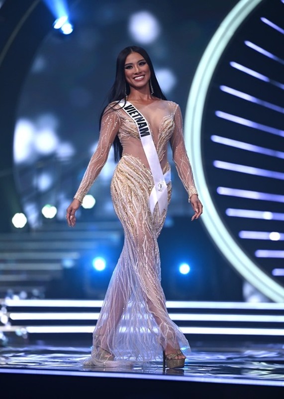 Soi thanh tich cua nhan sac Viet o dau truong Miss Universe-Hinh-9