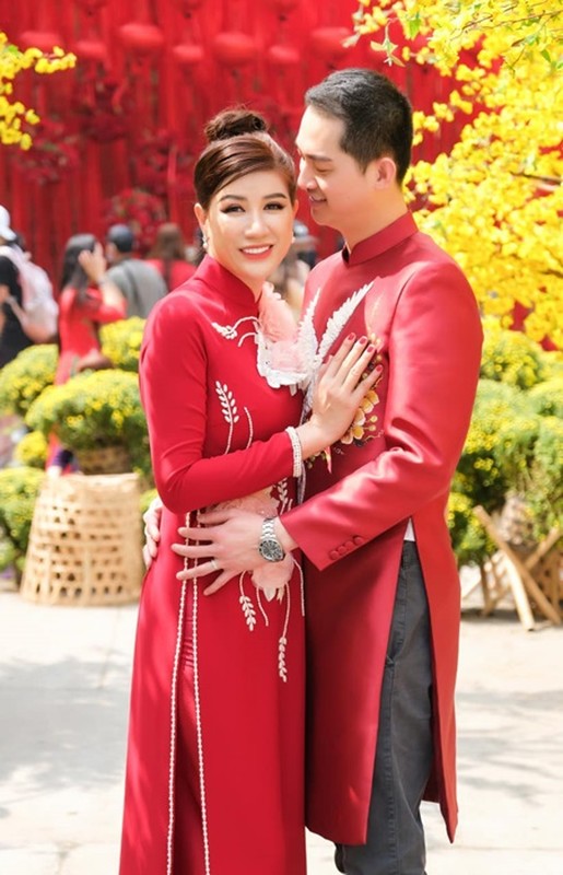 Cuoc song cua Trang Tran va chong Viet kieu khi xa cach