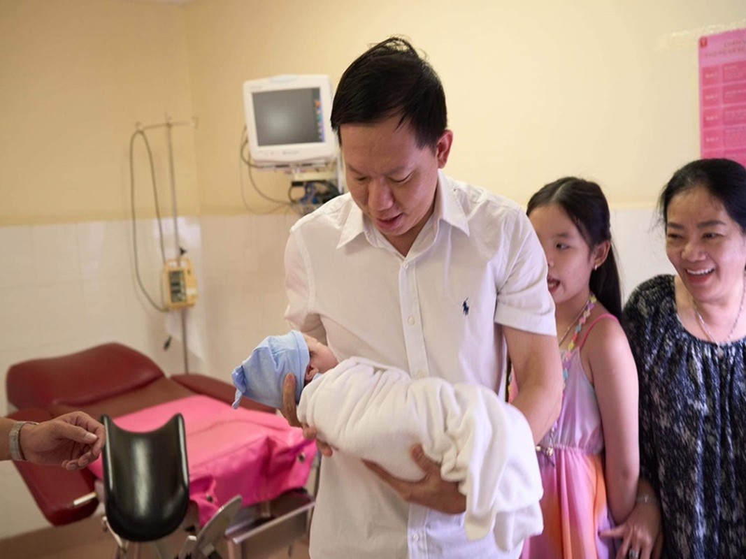 Phuong Trinh Jolie lo dien sau khi sinh quy tu-Hinh-5