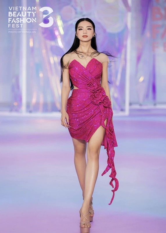 Nhan sac thi sinh vao thang top 20 Miss World Vietnam 2023-Hinh-2