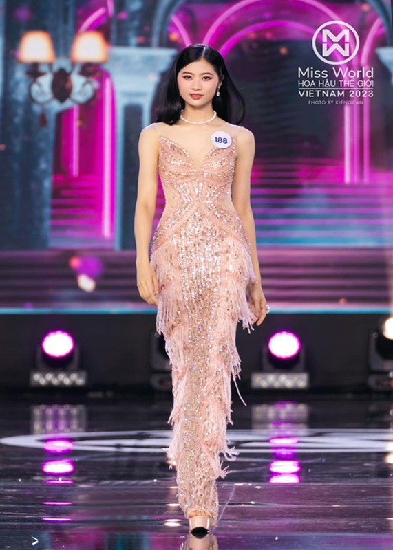 Nhan sac Hong Trang - thi sinh vao thang top 20 Miss World Vietnam 2023-Hinh-2