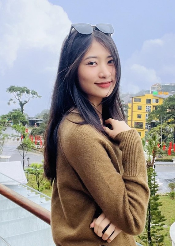 Nhan sac Hong Trang - thi sinh vao thang top 20 Miss World Vietnam 2023-Hinh-5