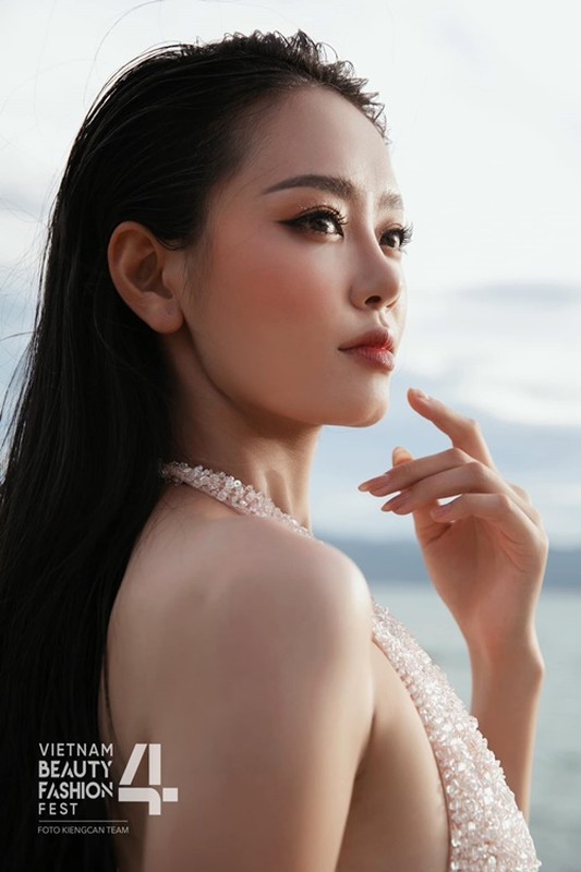 Khanh Linh xinh dep... truot top 3 Miss World Vietnam gay tiec nuoi-Hinh-6