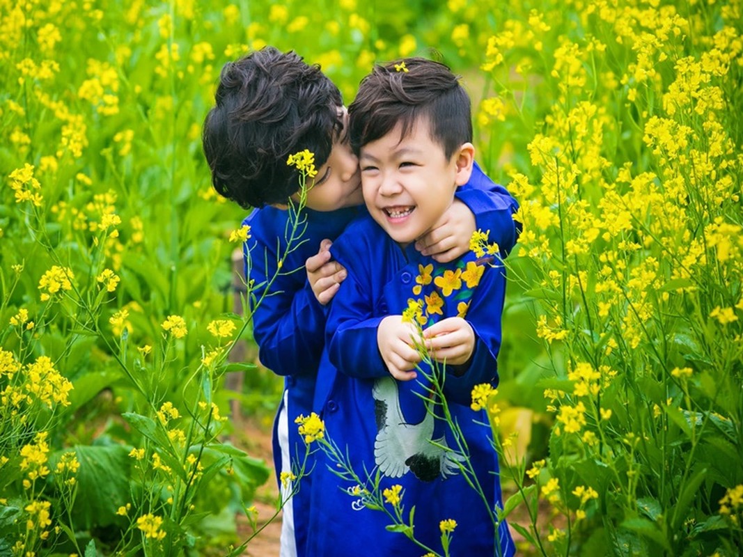 View - 	Hôn nhân của MC Phan Anh bên vợ đẹp con ngoan