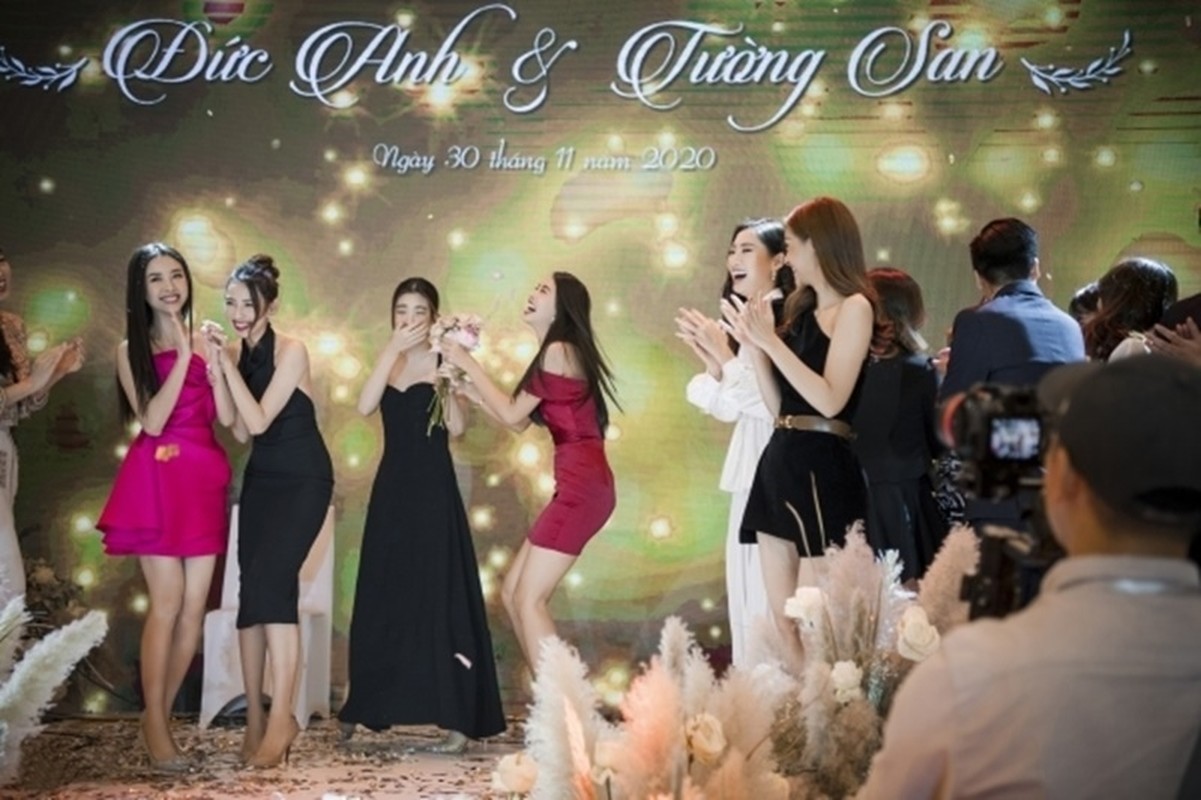 Hoa hau Tieu Vy bat duoc hoa cuoi trong hon le Phuong Anh-Hinh-8