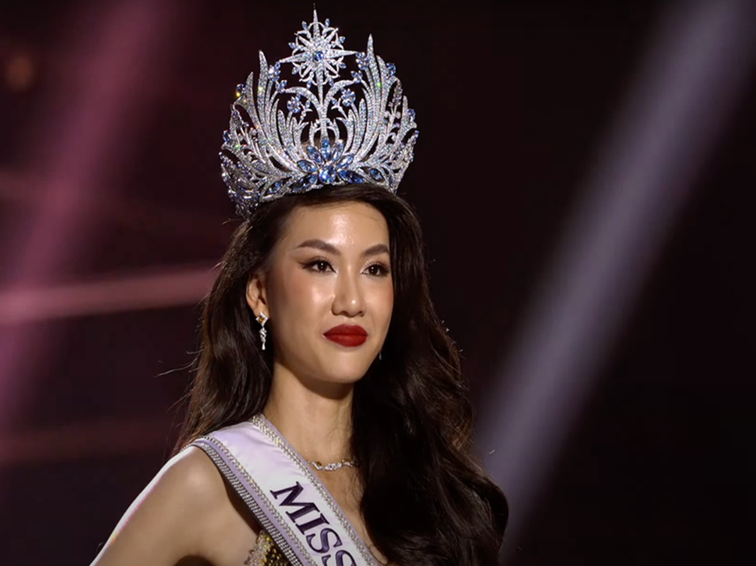 Chan dung tan Miss Universe Vietnam Bui Quynh Hoa