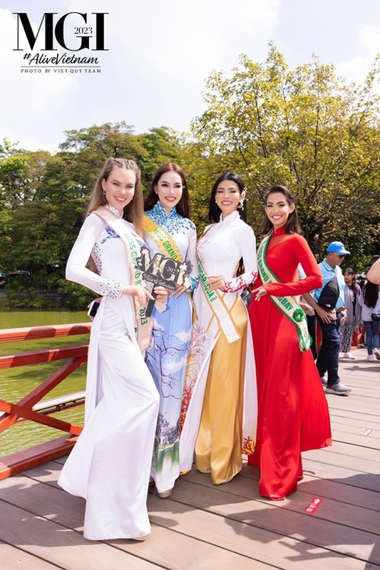 Le Hoang Phuong khoe body “cuc chay” o Miss Grand International 2023-Hinh-4