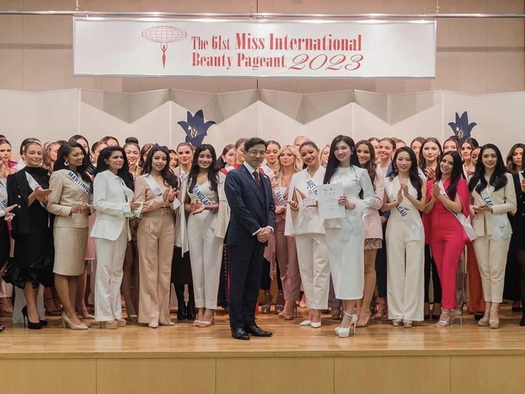 Phuong Nhi len do goi cam, dep lan at dan thi sinh Miss International-Hinh-13