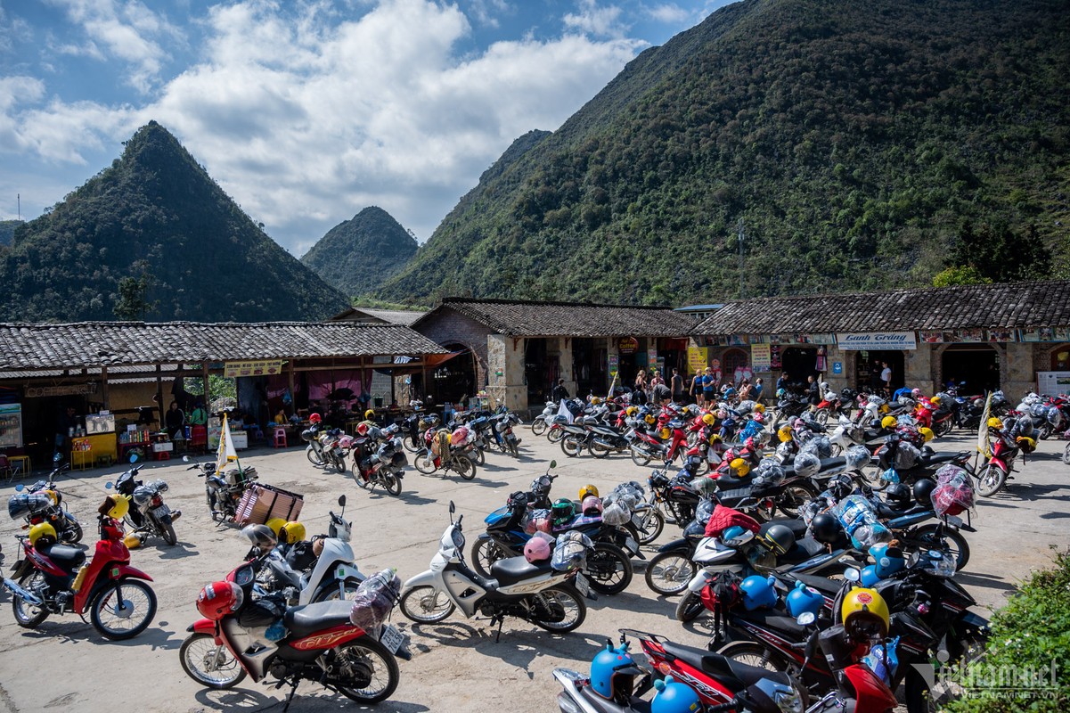 Kham pha dinh thu ho Vuong tram tuoi o Ha Giang-Hinh-12