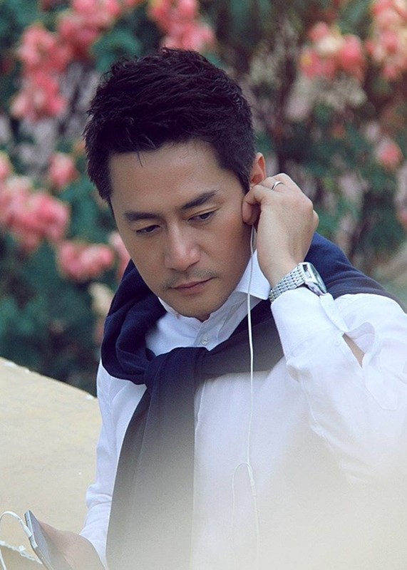 Cuoc song cua Truong Minh Cuong truoc khi ve nuoc dong phim-Hinh-2