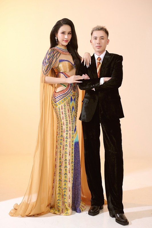 Soi trang phuc cua Bao Ngoc trong phan mo man chung ket Miss Intercontinental-Hinh-11
