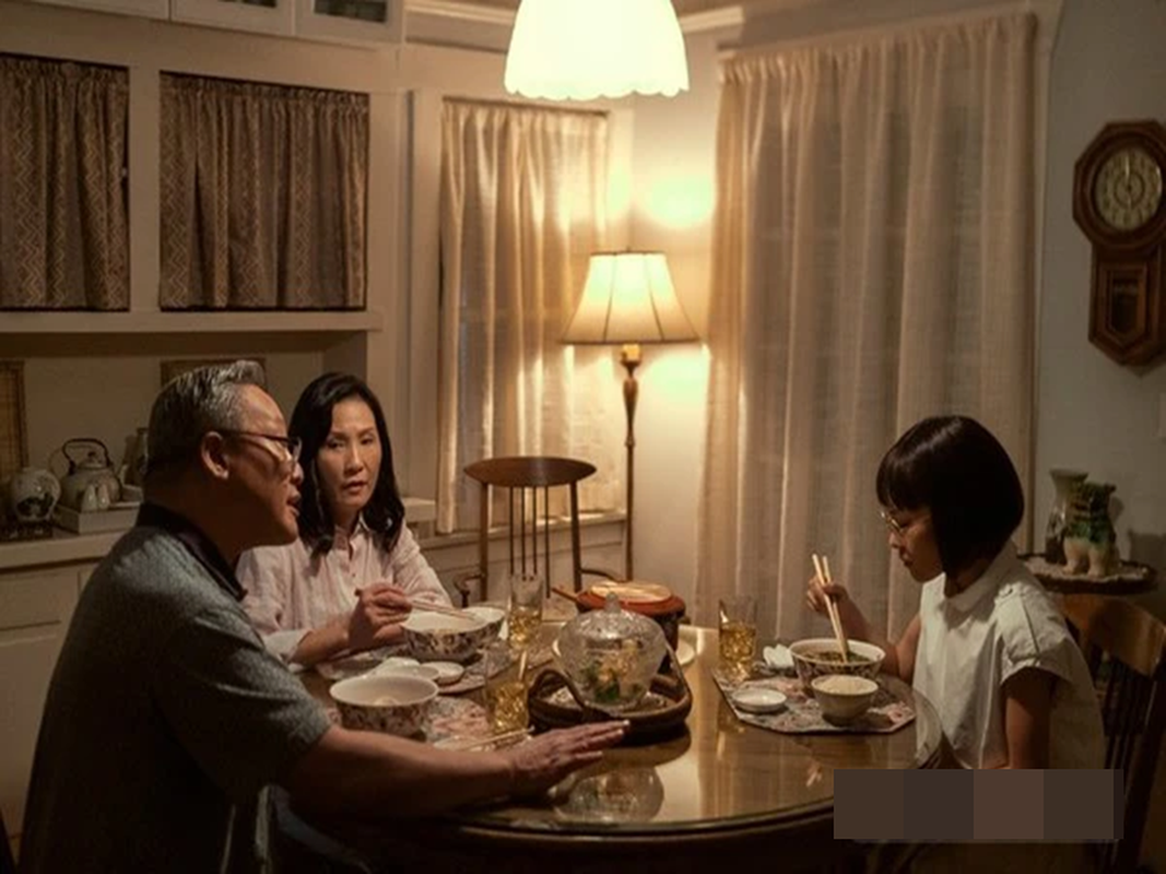 Vai dien cua Hong Dao trong phim vua gianh giai Qua cau Vang 2024-Hinh-4