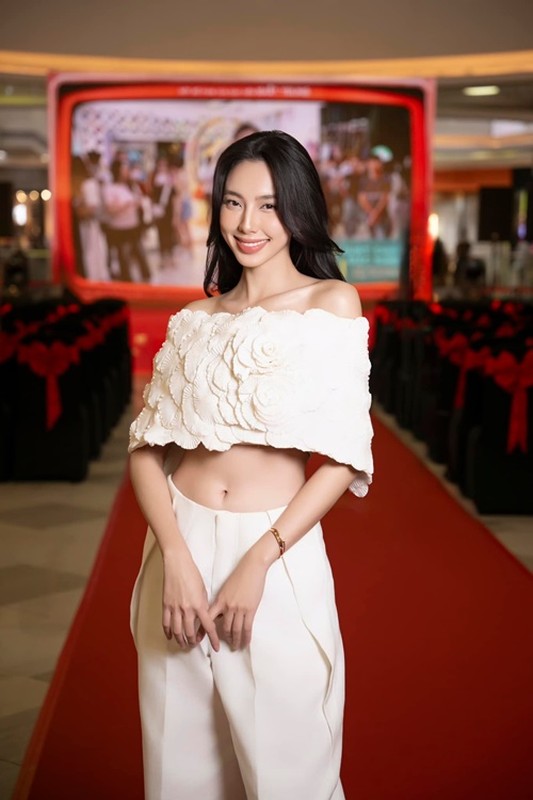 Thay doi cua Thuy Tien sau 3 nam dang quang Miss Grand International-Hinh-7