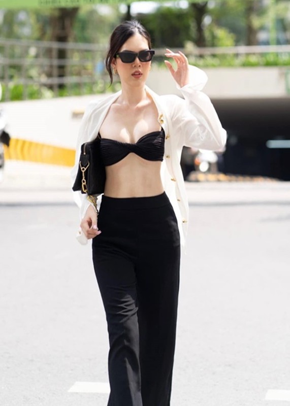 People want to say the same thing as Le Ngoc Trinh, she has a handsome boyfriend-Picture-12