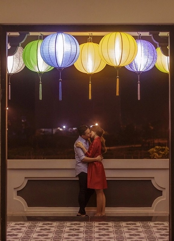 View - 	Trấn Thành Hari Won hôn nhau nồng cháy ở Mỹ